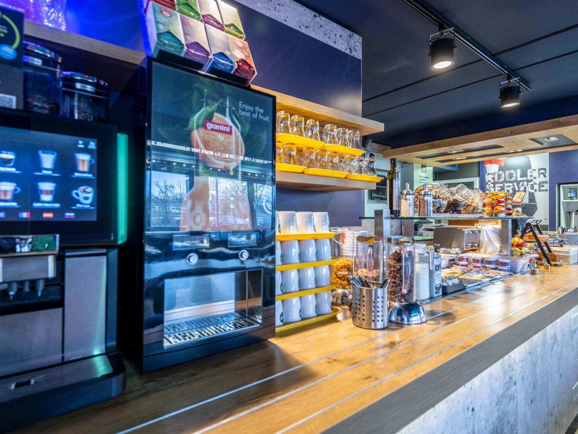 ibis budget Bremen City Süd Buitenkant foto