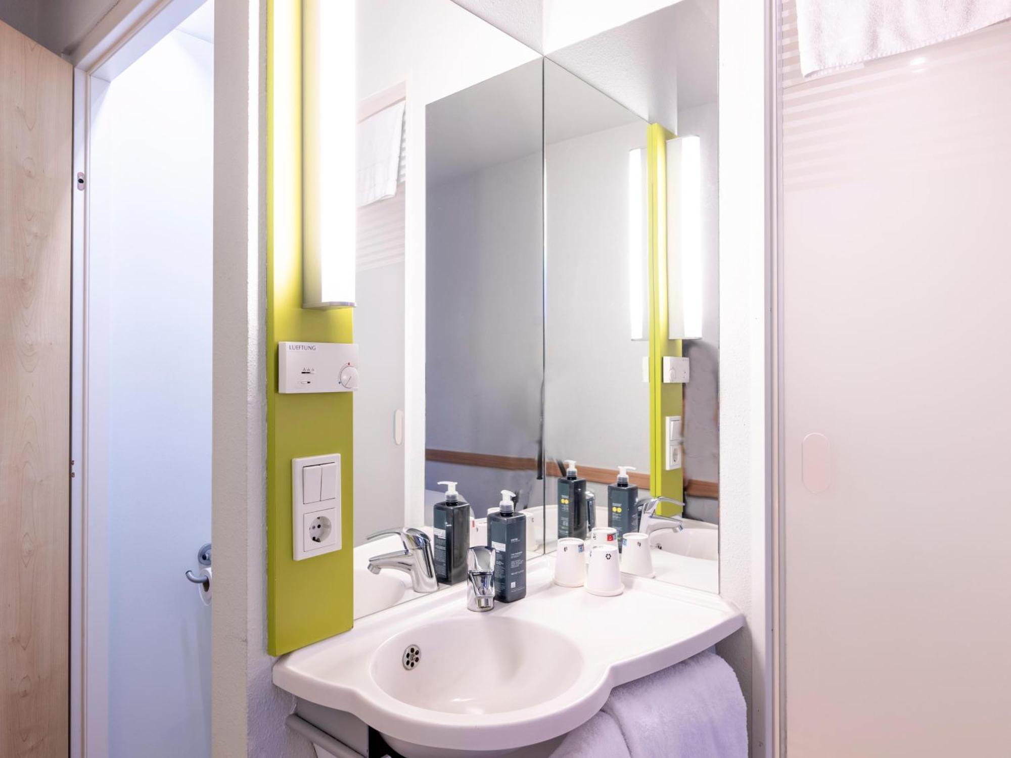 ibis budget Bremen City Süd Buitenkant foto